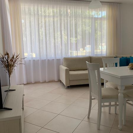 Eme Apartments - Kompleksi Lura 2 Gjiri I Lalzit ดูร์เรส ภายนอก รูปภาพ